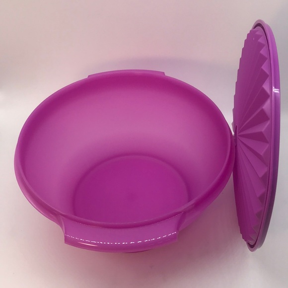 Tupperware Servalier Salad Bowl 4.3 Liter - Picture 5 of 16